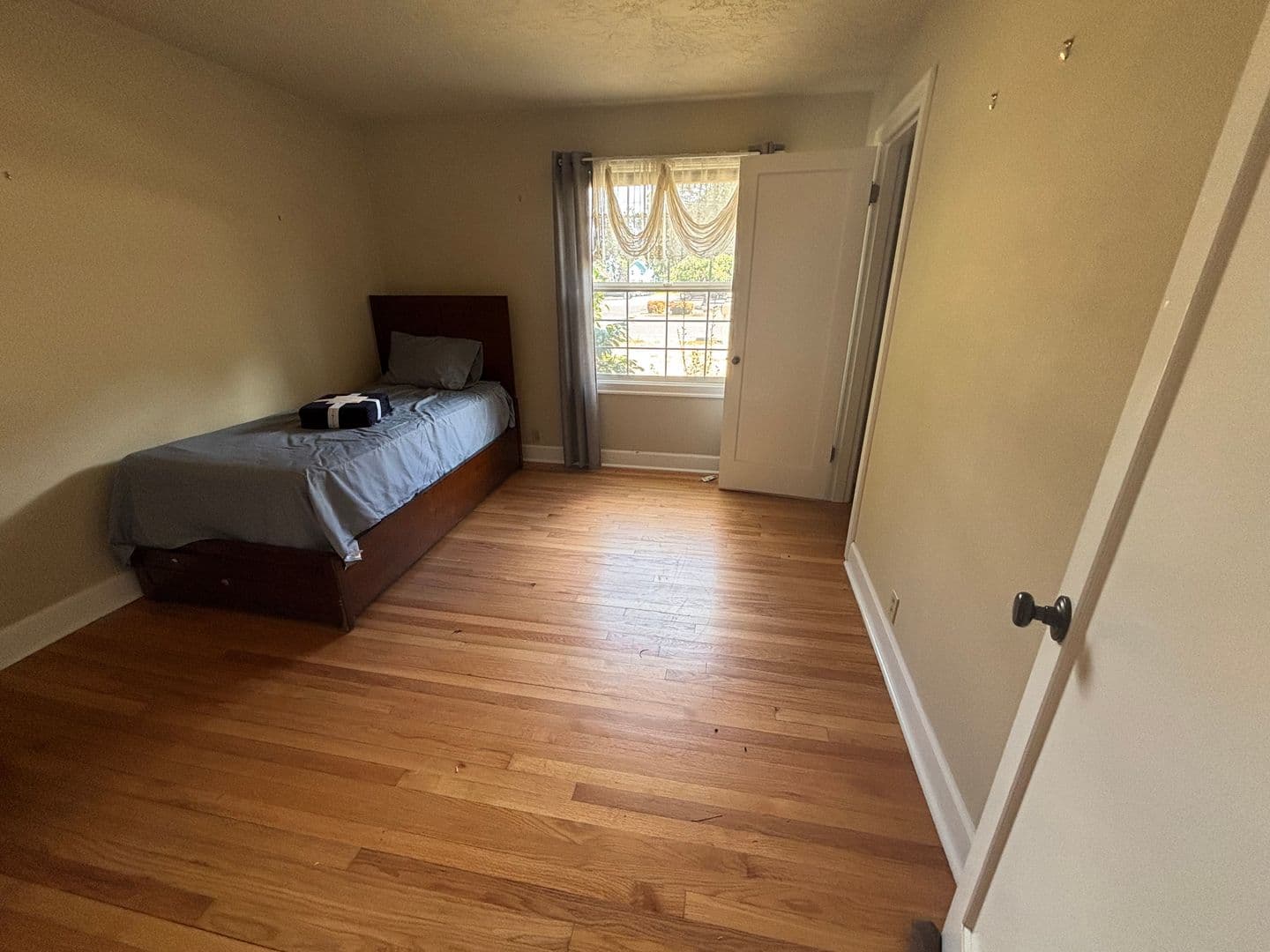Aloha House: 3325 SW 182nd Ave