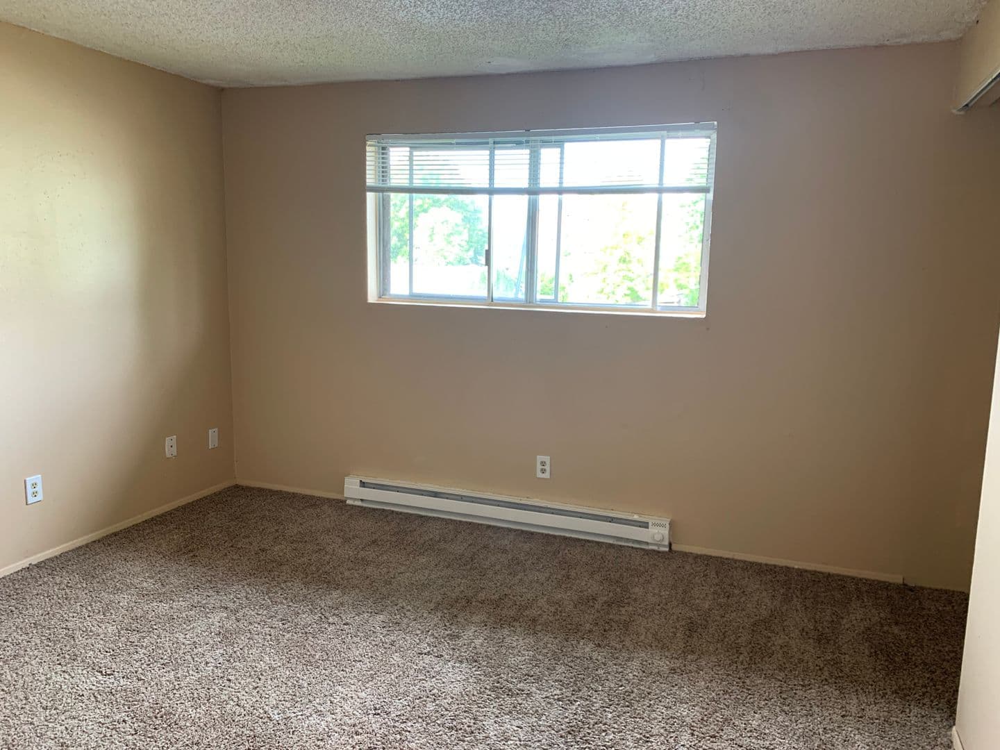 Beaverton Townhome: 4166 SW 170th Ave.