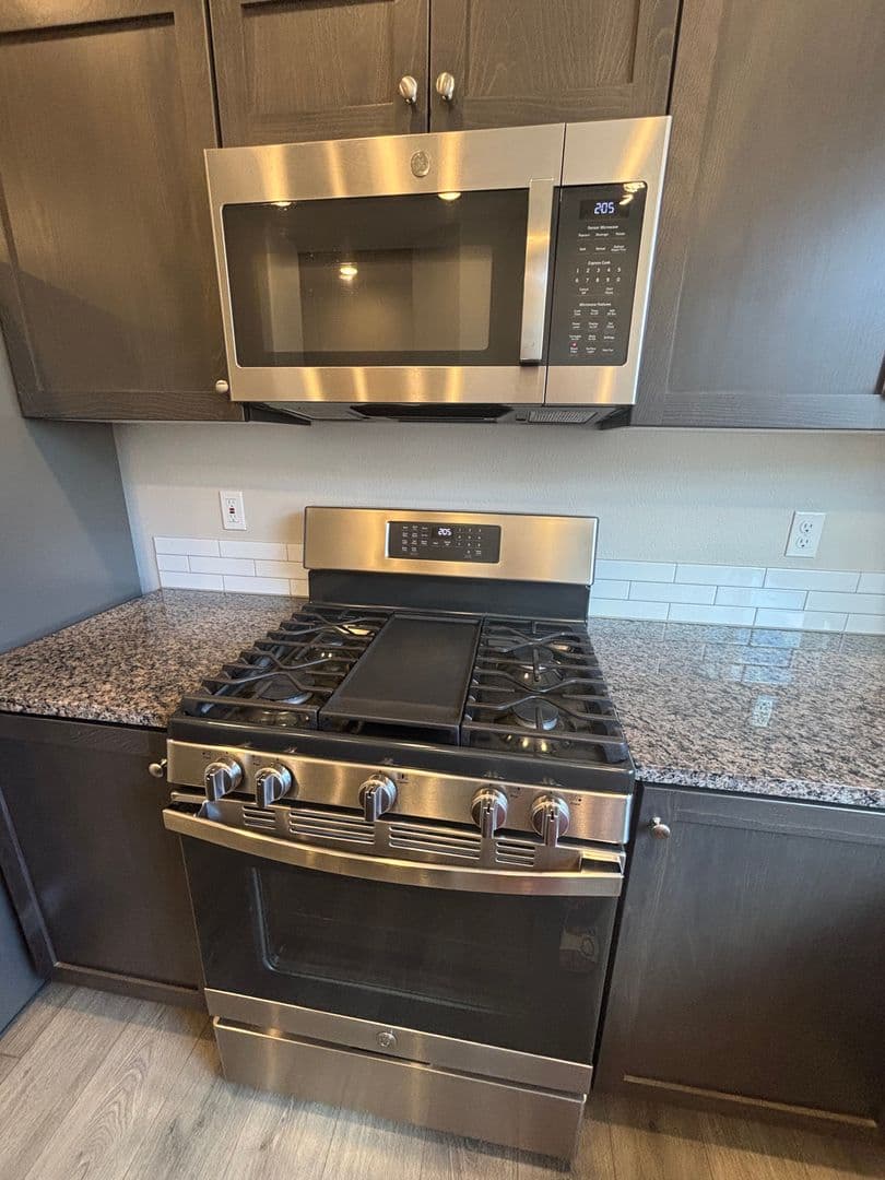 Tigard Townhome: 14340 SW Gold Coast Terrace
