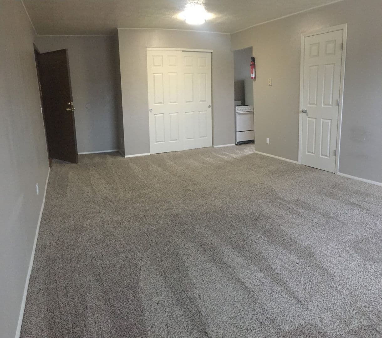 Oxford Apartment: 216 E Sycamore Street