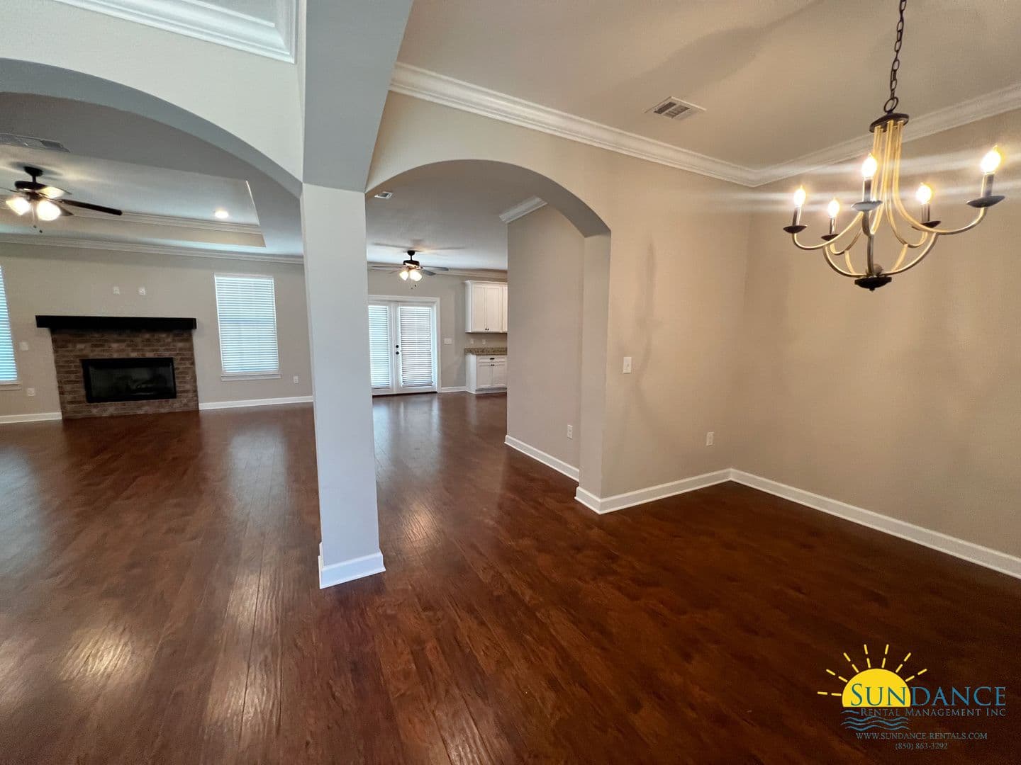 Crestview House: 2941 Chantry Circle
