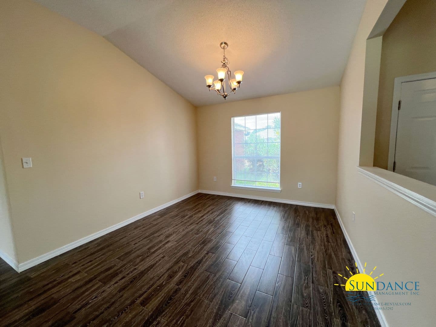 Crestview House: 5434 East Brook Drive