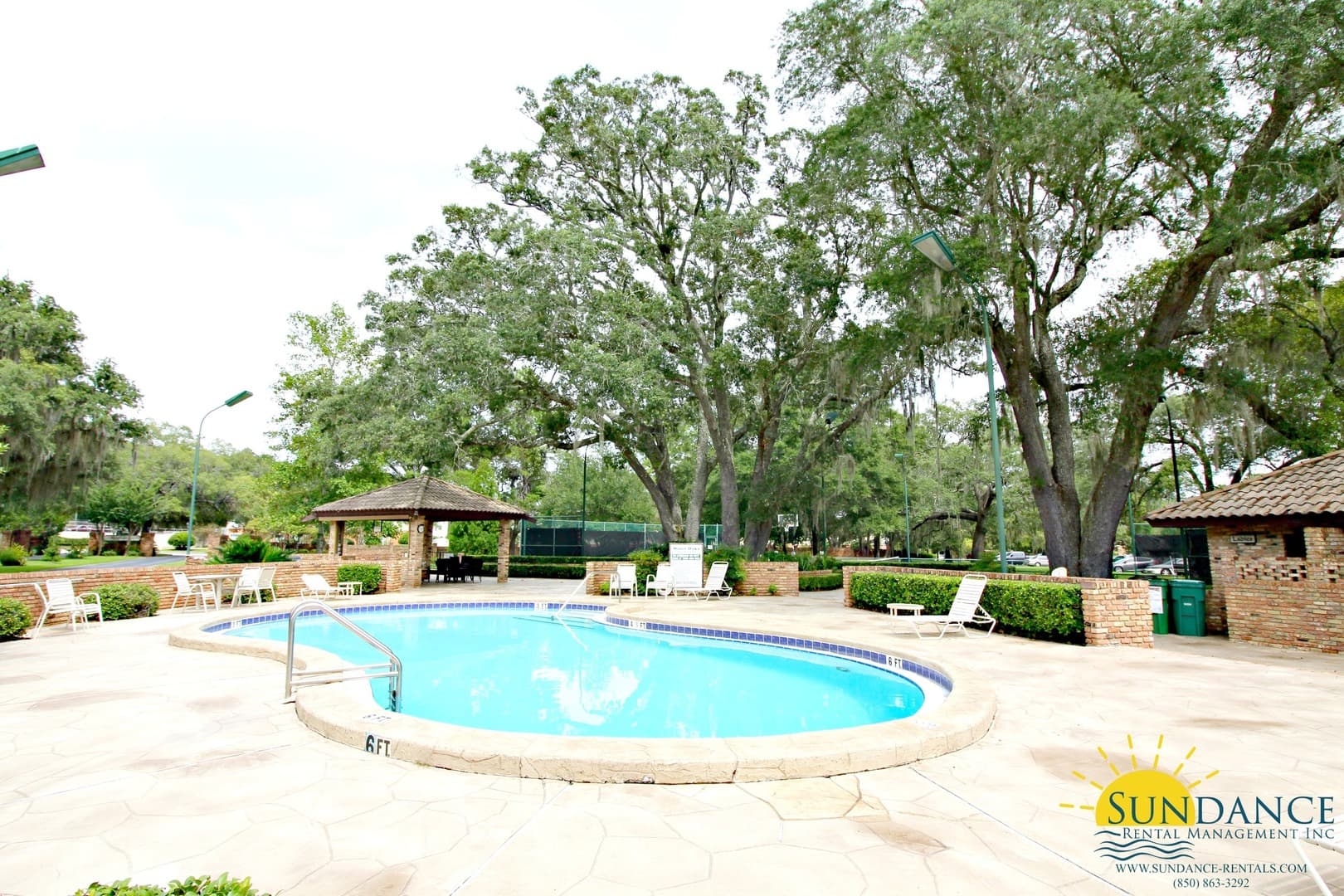 Niceville House: 906 Regatta Drive