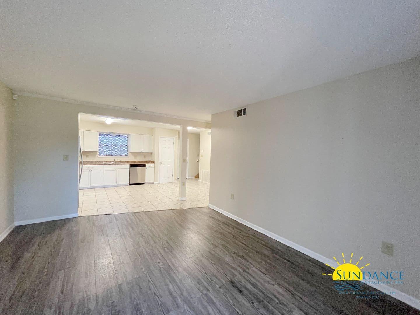 Shalimar Townhome: 133 4th Avenue