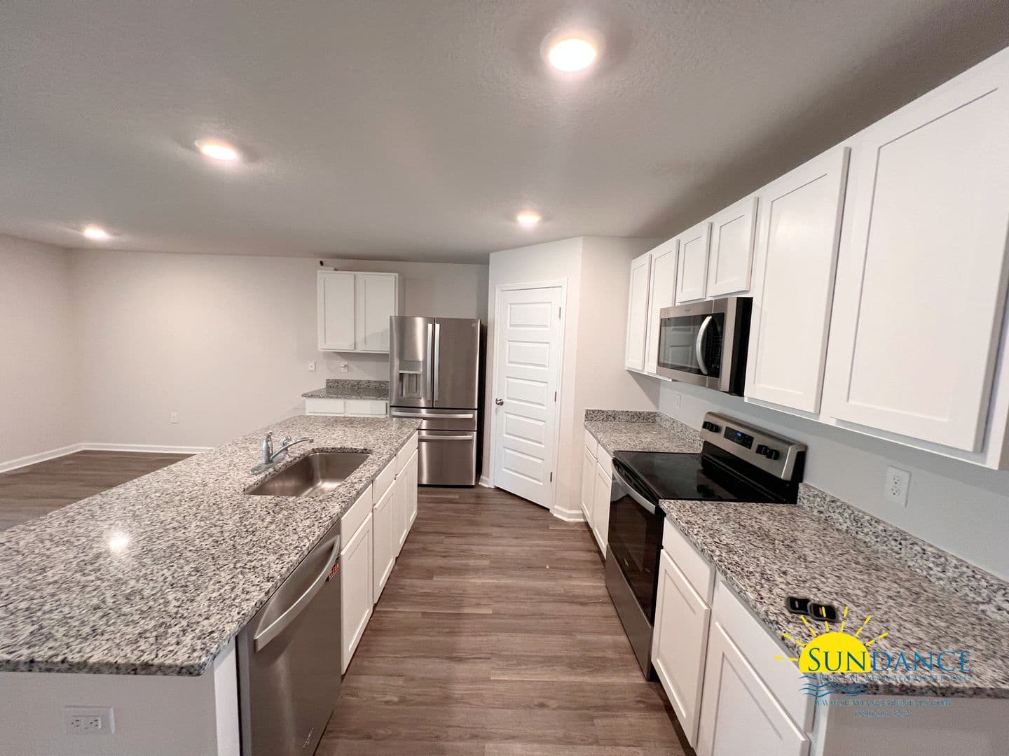 Crestview House: 5374 Wyndell Circle
