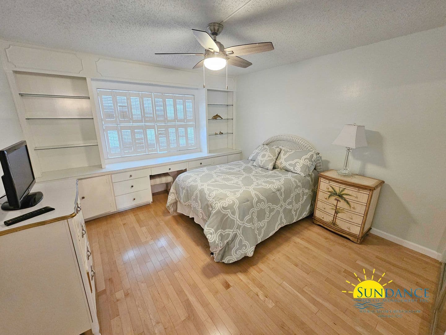 Destin Condo: 151 Calhoun Avenue