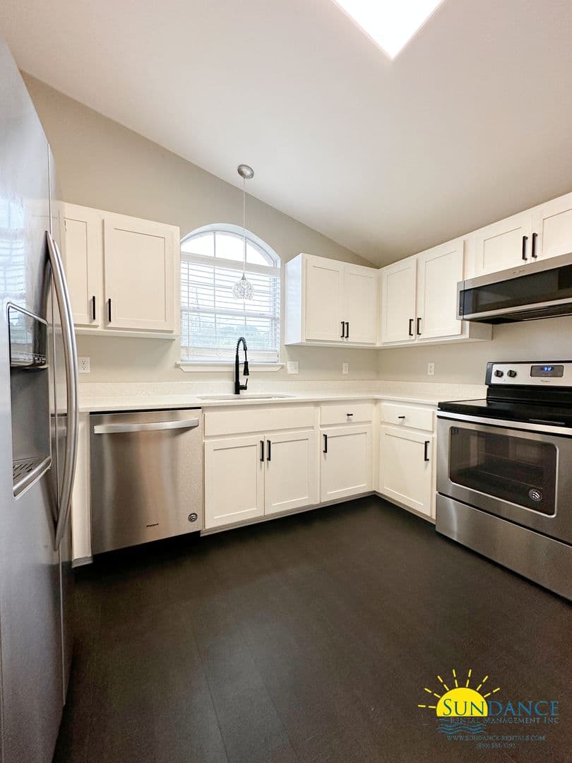 Fort Walton Beach House: 1810 Hurlburt Road 1