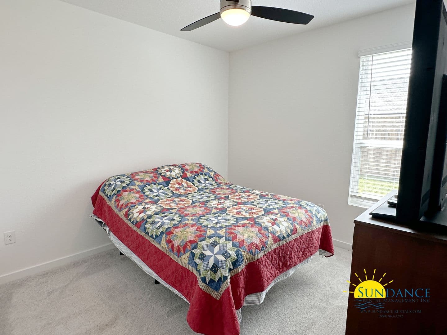 Pace House: 6278 Buckthorn Circle