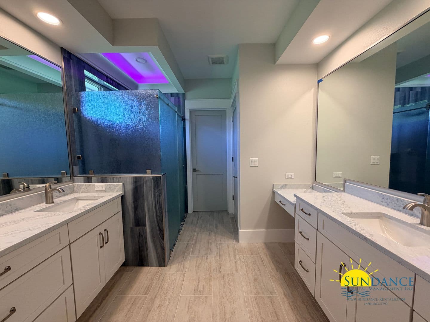 Crestview House: 5870 Saratoga Drive