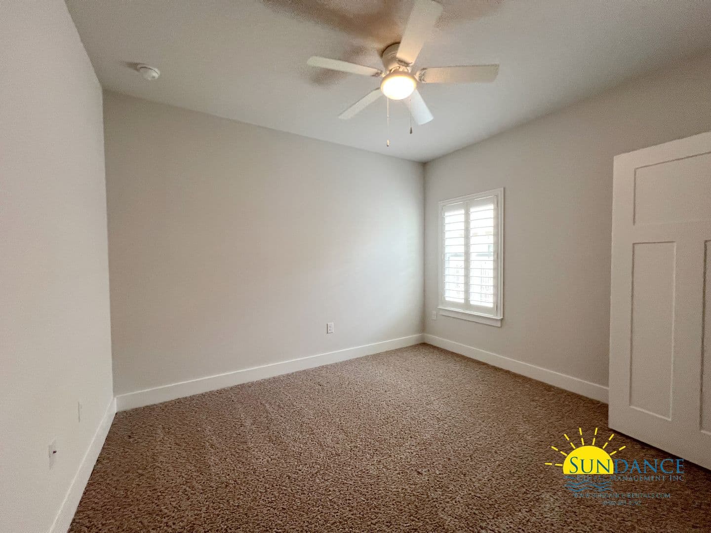 Crestview House: 508 Mary Lou Way
