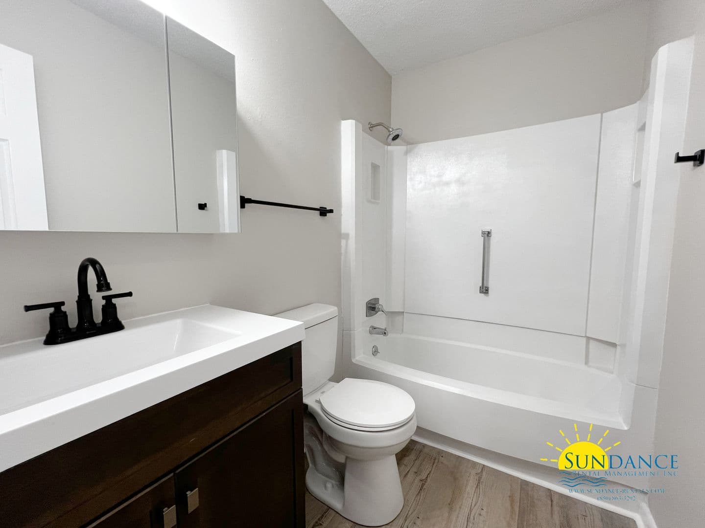 Shalimar Townhome: 37 12th Street Unit 121