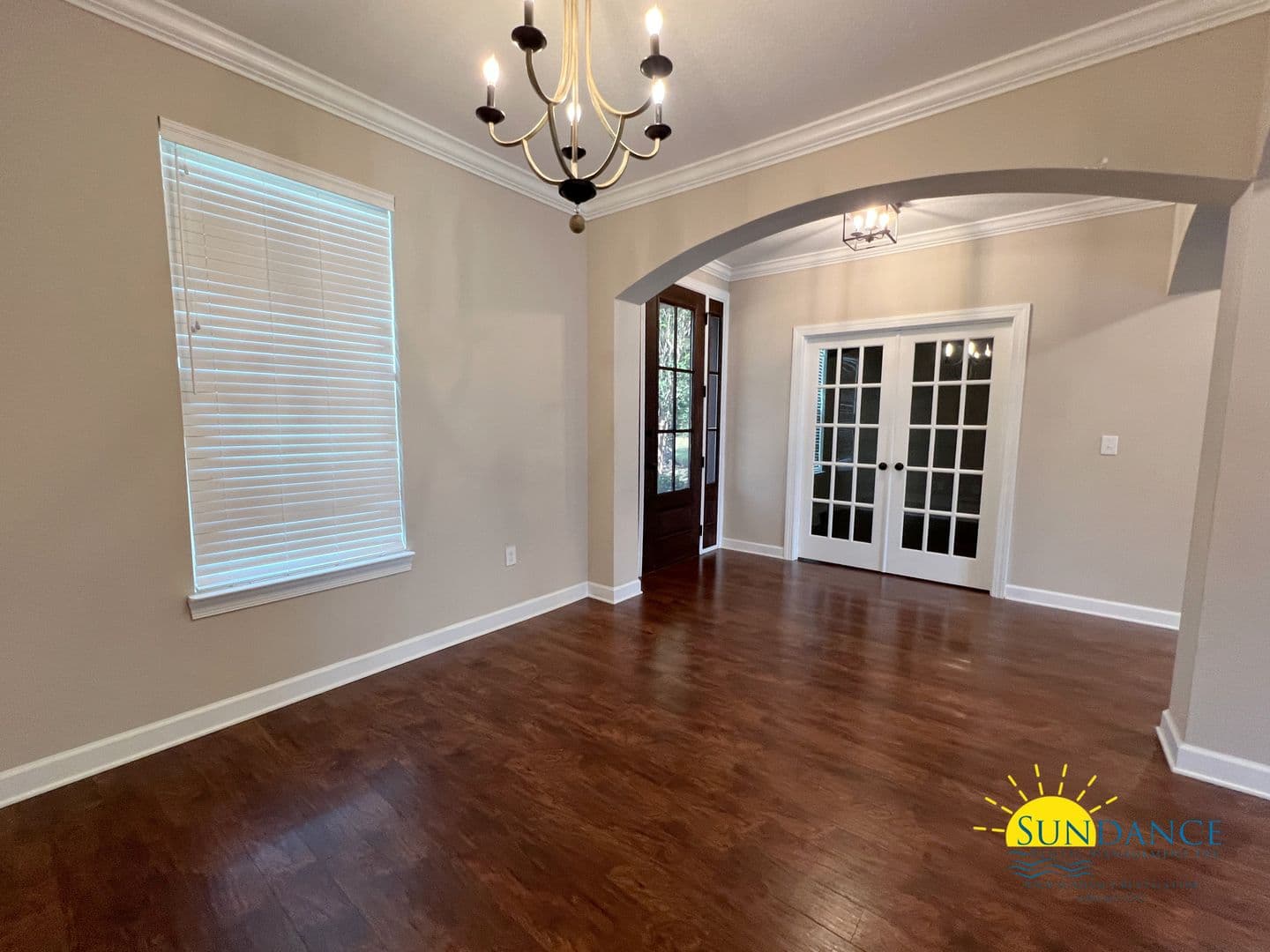 Crestview House: 2941 Chantry Circle