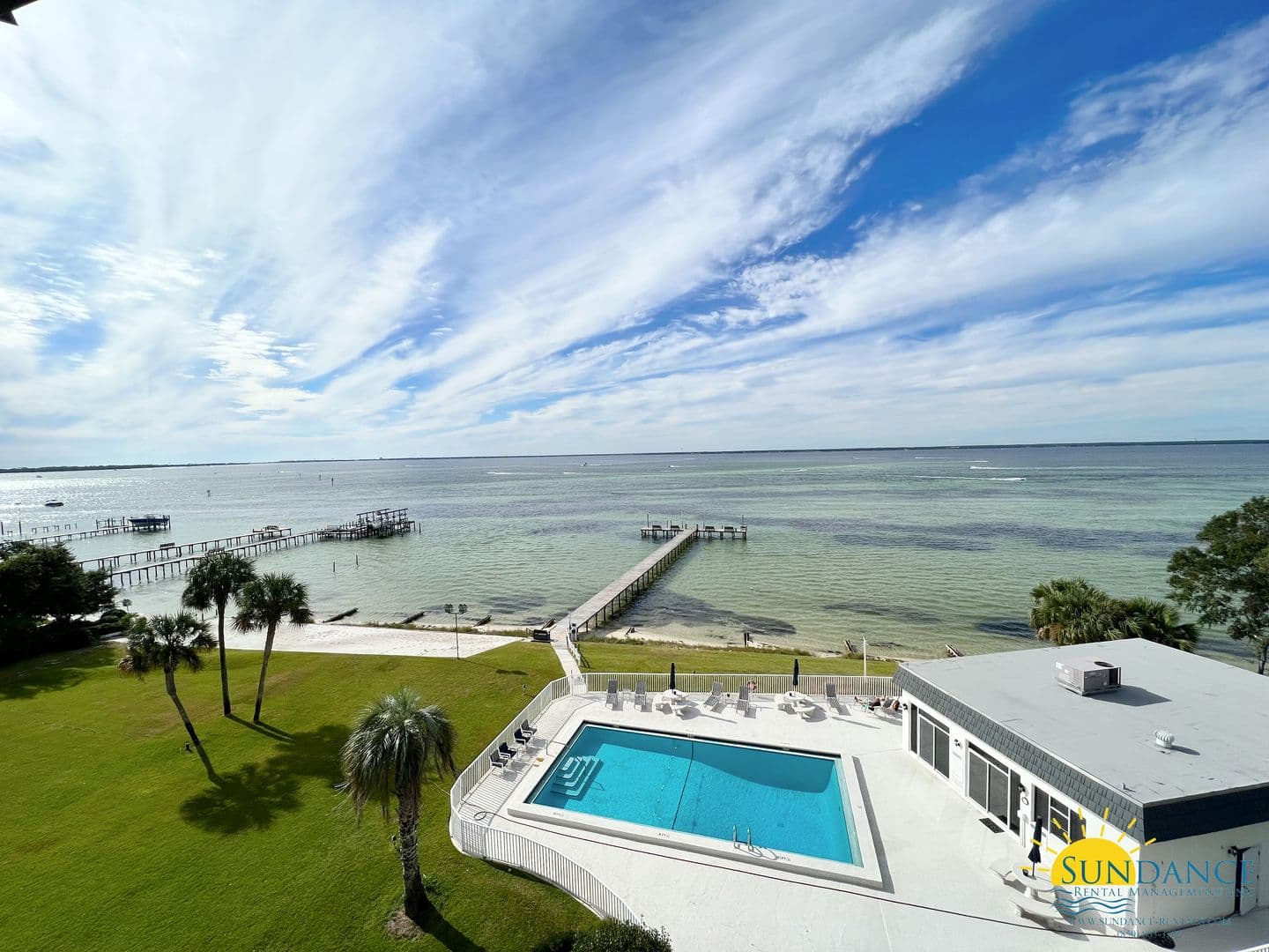 Destin Condo: 151 Calhoun Avenue