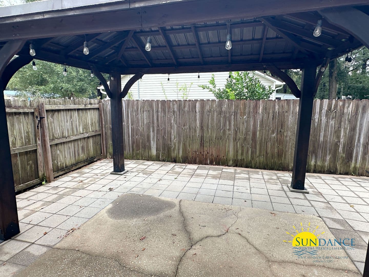 Milton House: 4480 Gainer Avenue