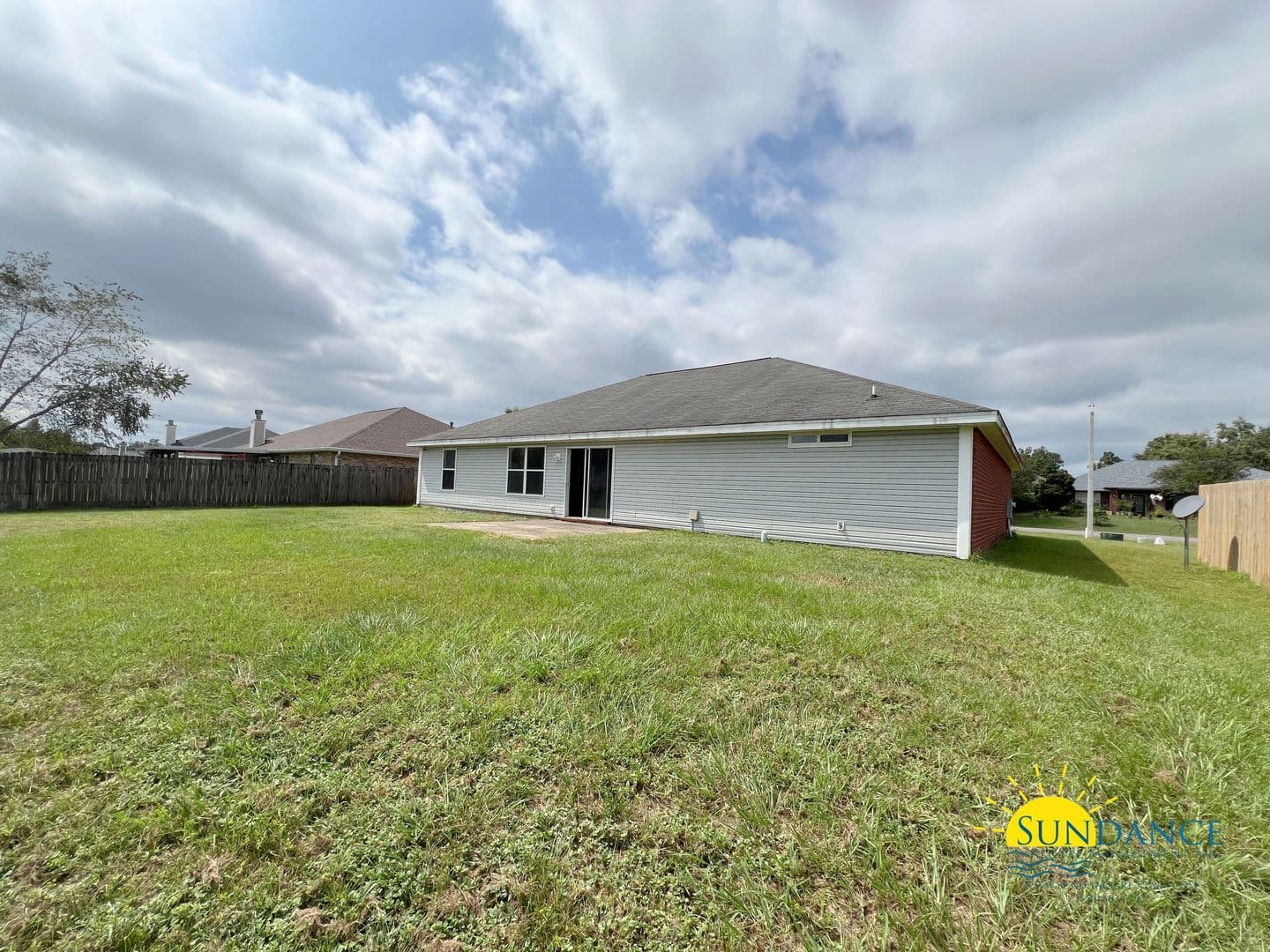 Crestview House: 5434 East Brook Drive