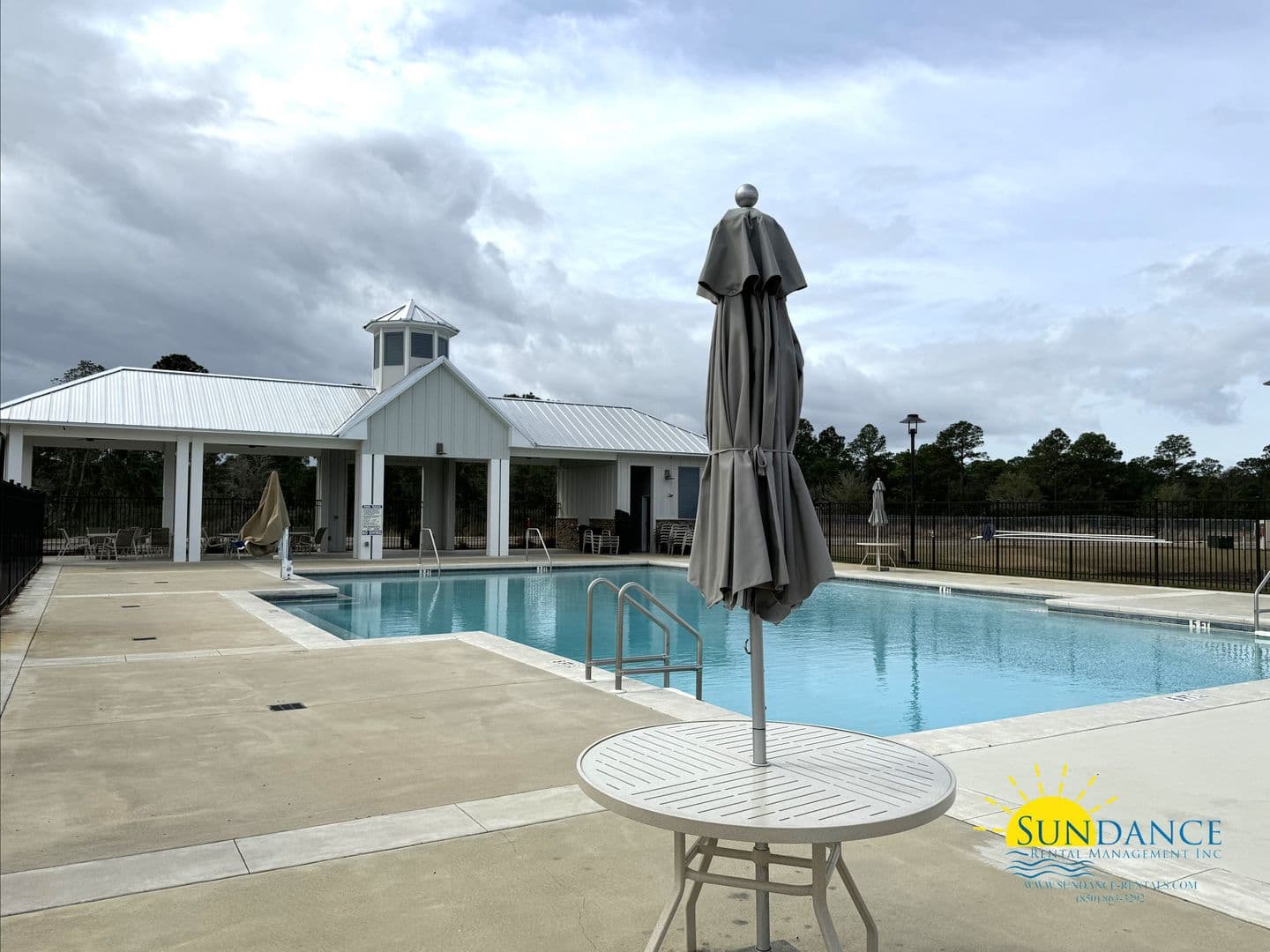 Gulf Breeze House: 6593 Forest Bay Avenue
