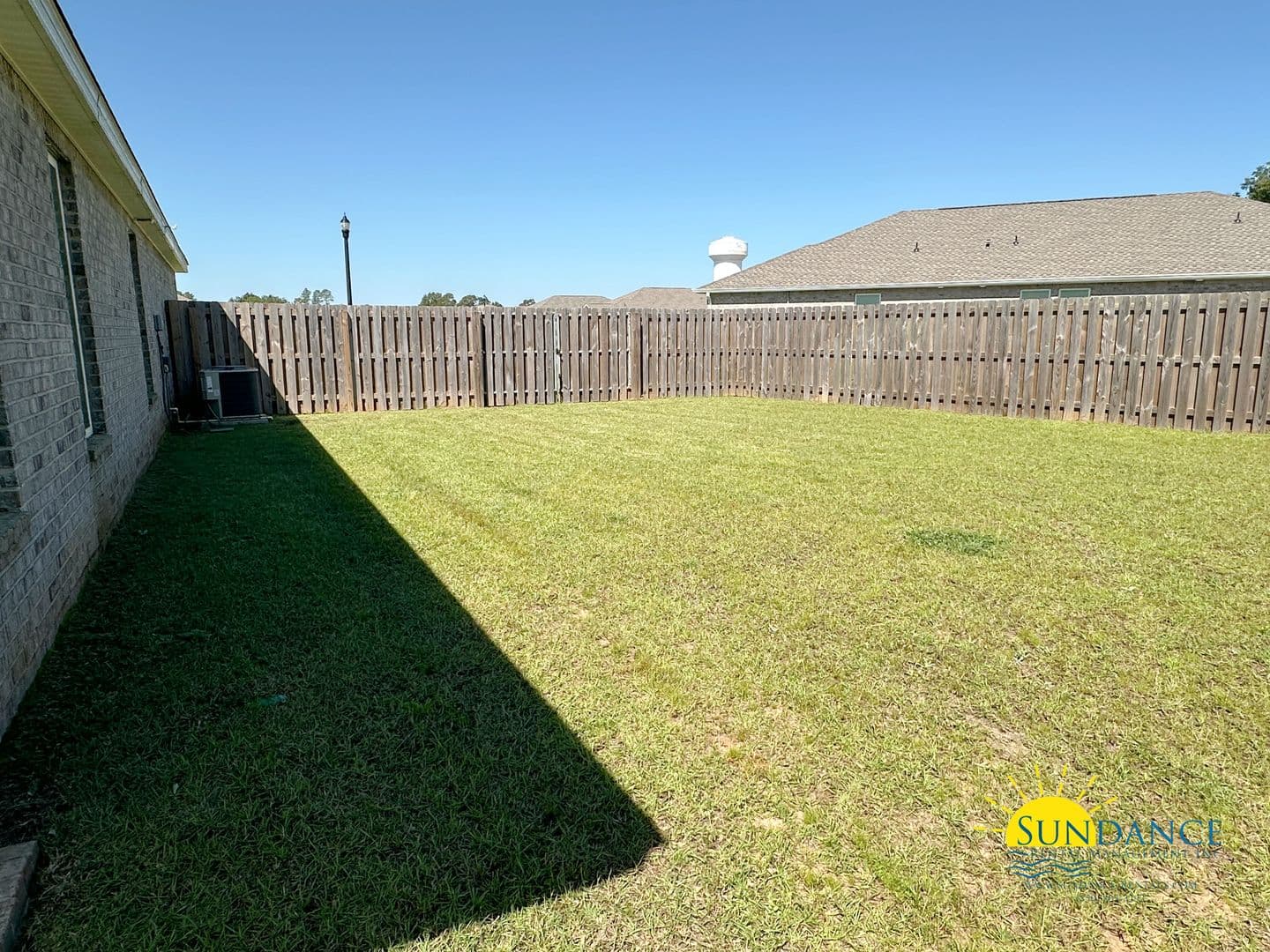 Pace House: 6278 Buckthorn Circle