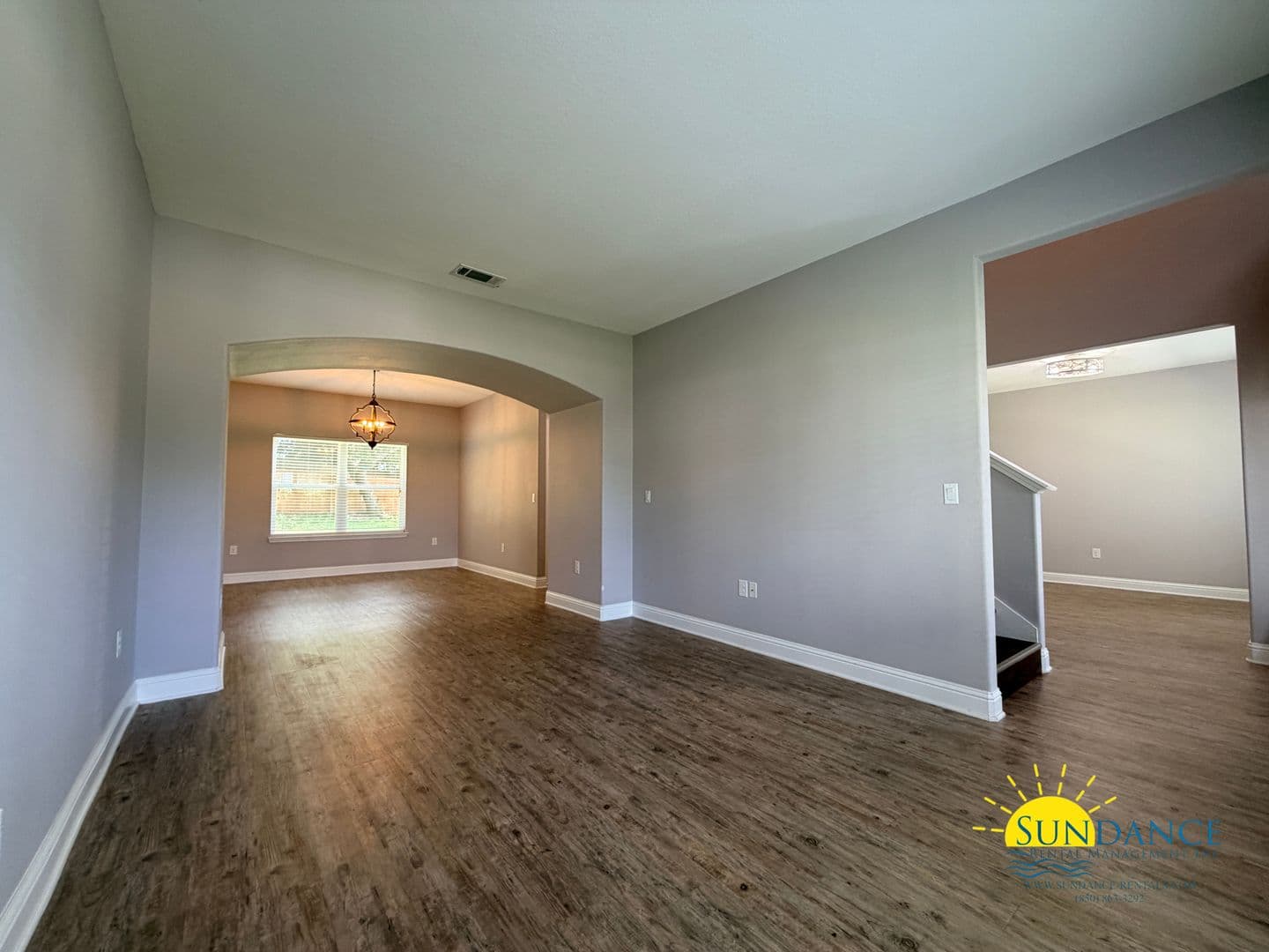 Navarre House: 8565 Holley Hills Circle
