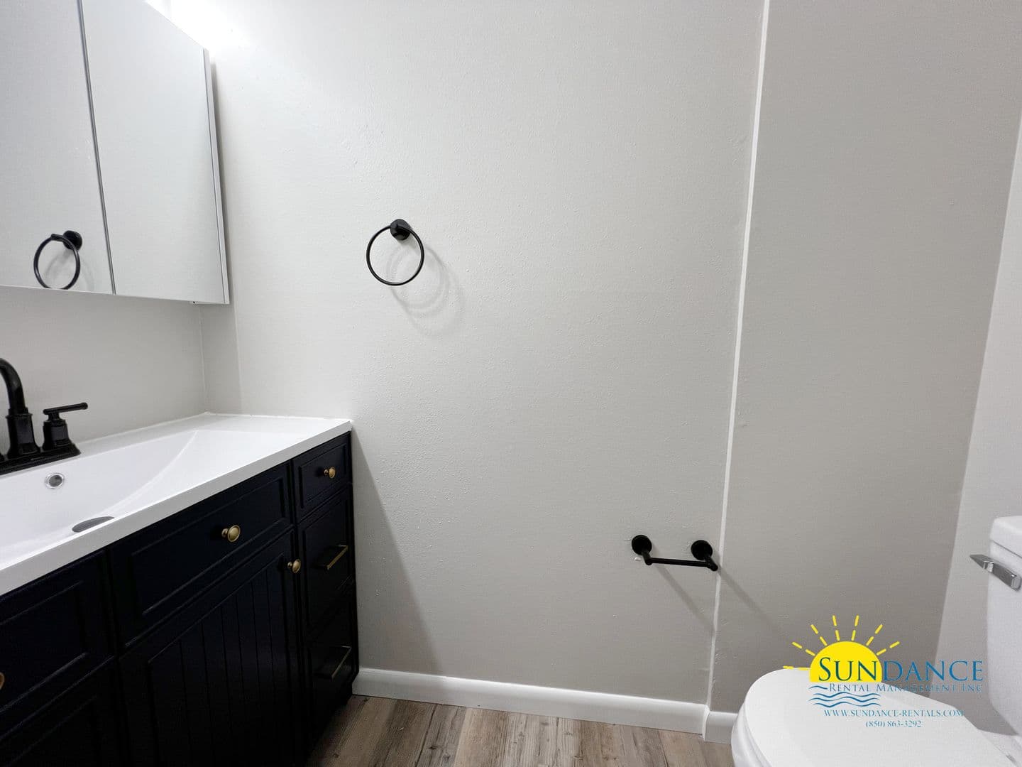 Shalimar Townhome: 37 12th Street Unit 121