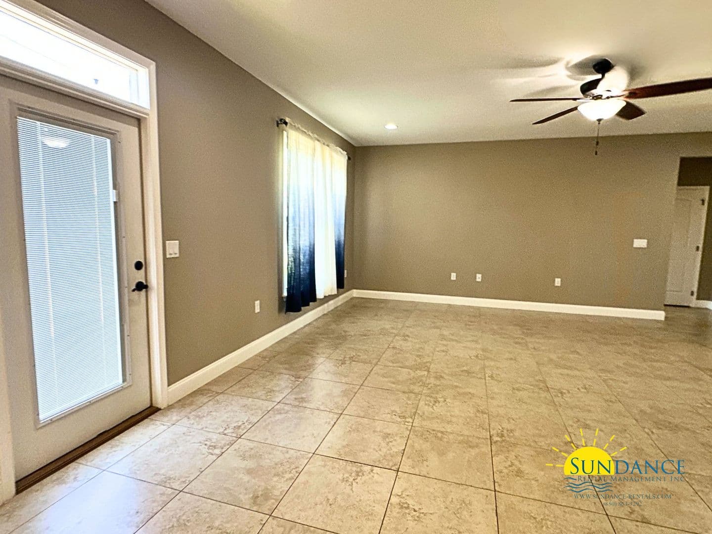 Mary Esther House: 438 Bay Oaks Drive