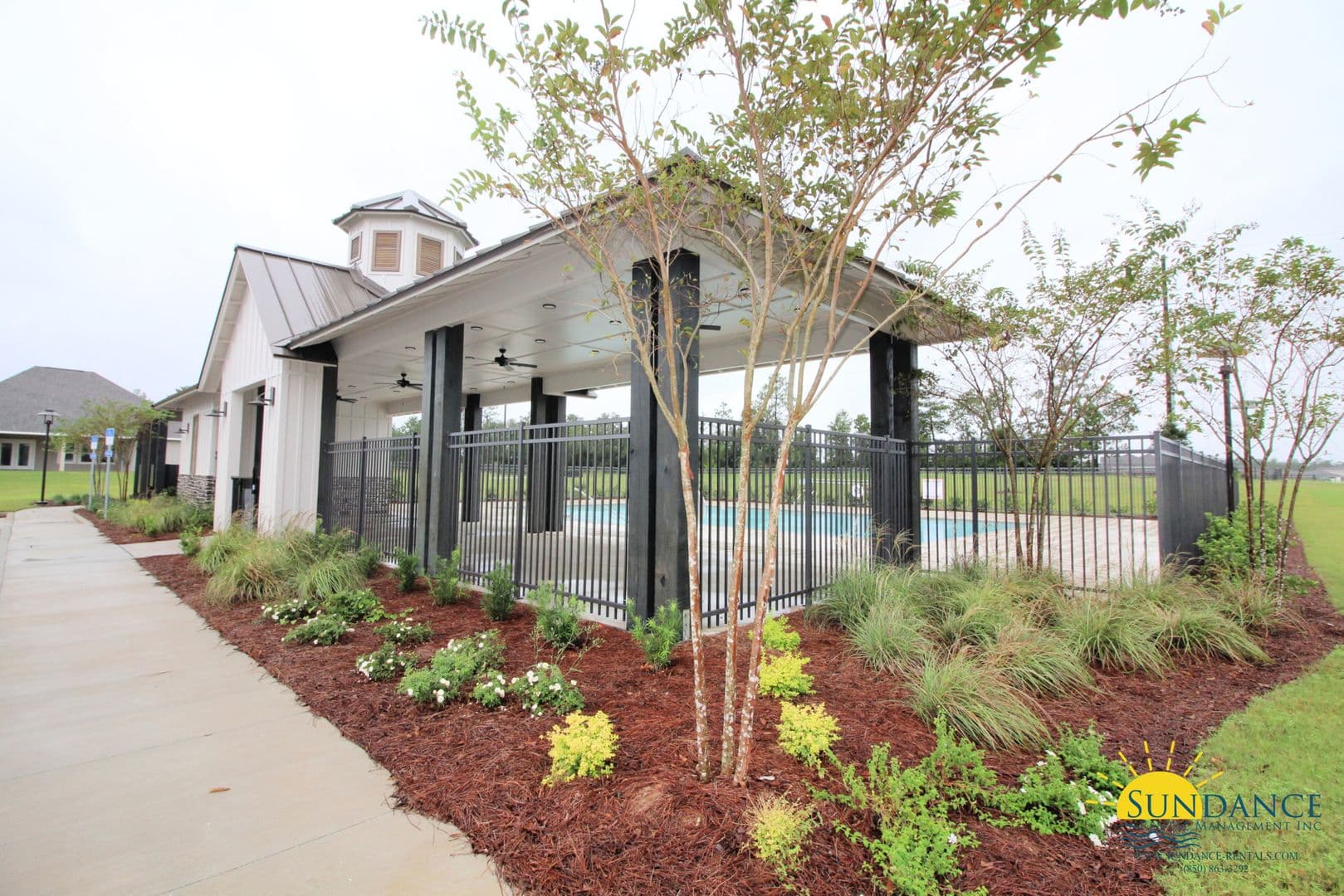 Crestview House: 508 Mary Lou Way