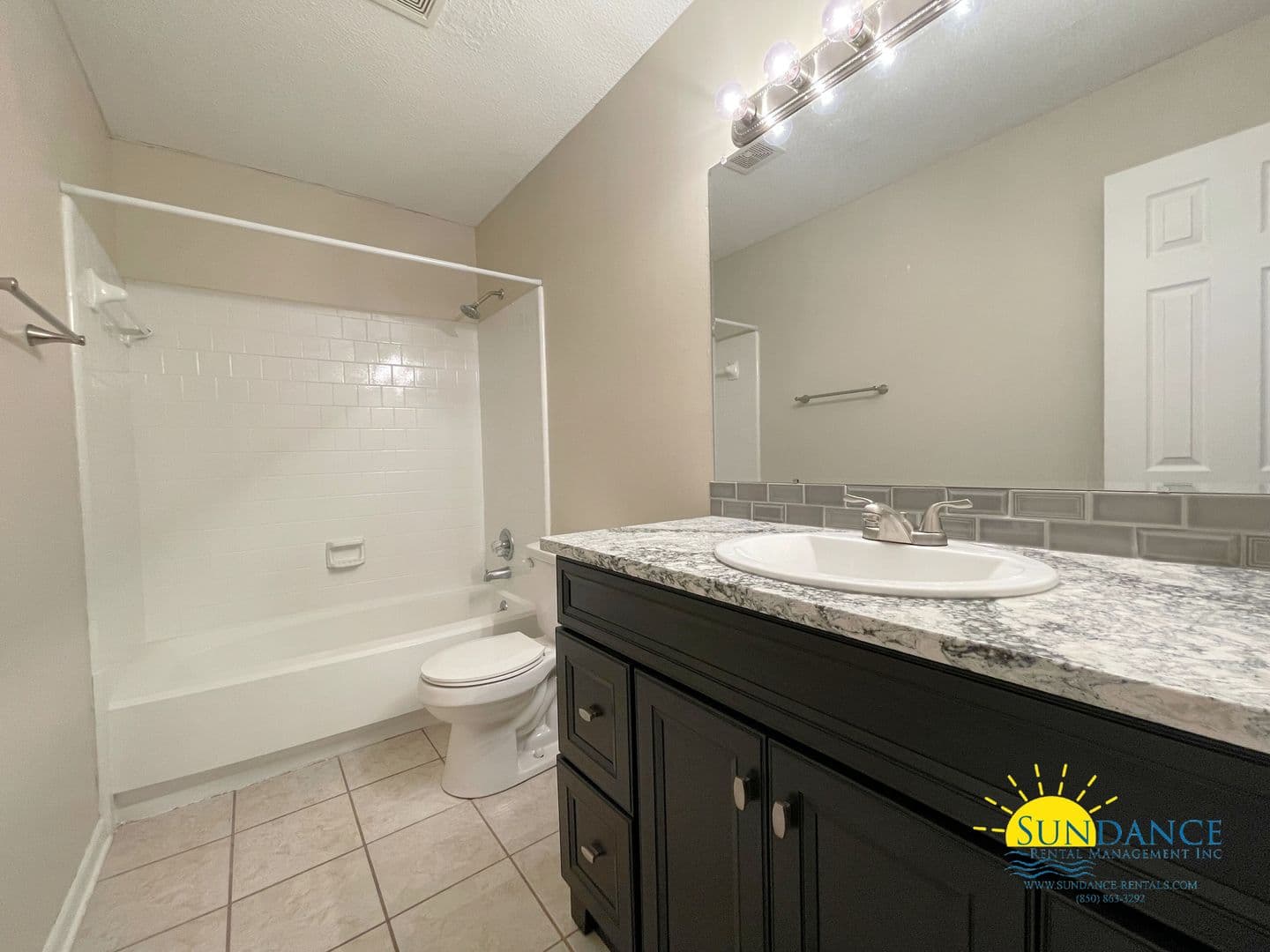 Shalimar Townhome: 133 4th Avenue
