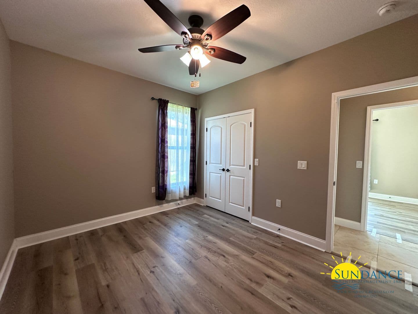 Mary Esther House: 438 Bay Oaks Drive