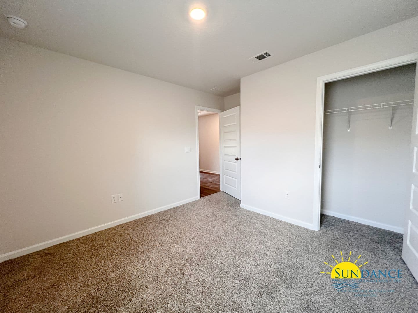 Crestview House: 5374 Wyndell Circle