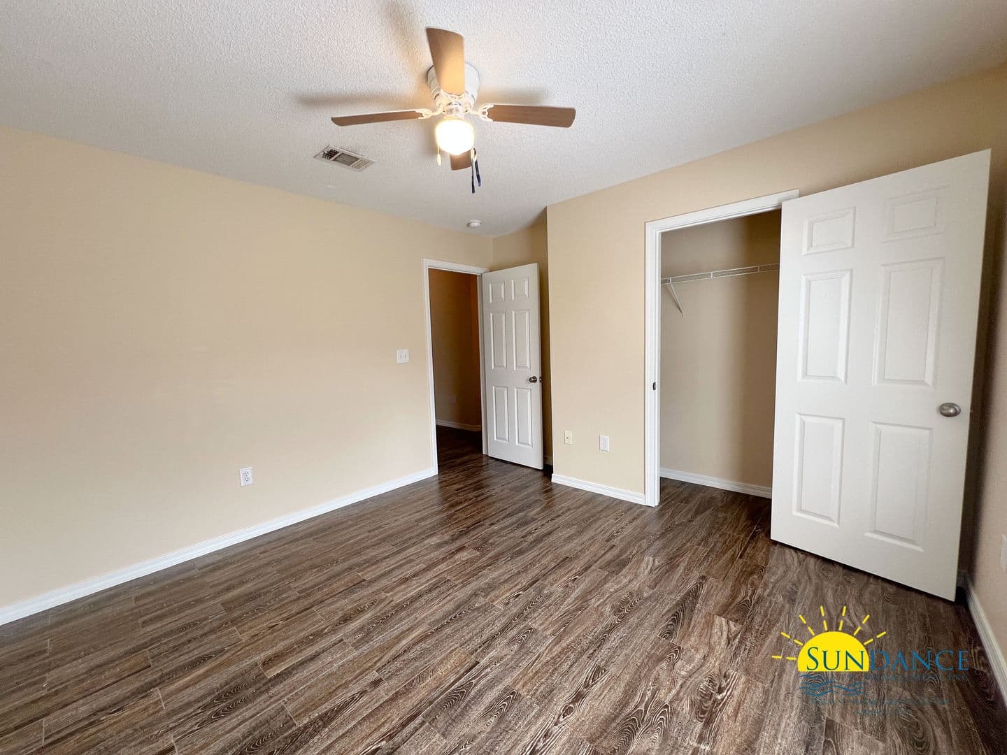 Crestview House: 5434 East Brook Drive