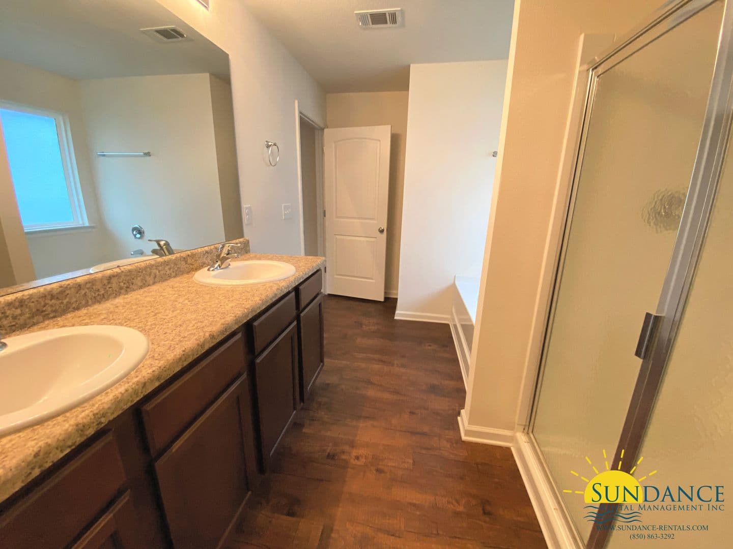 Crestview House: 4636 Plover Drive