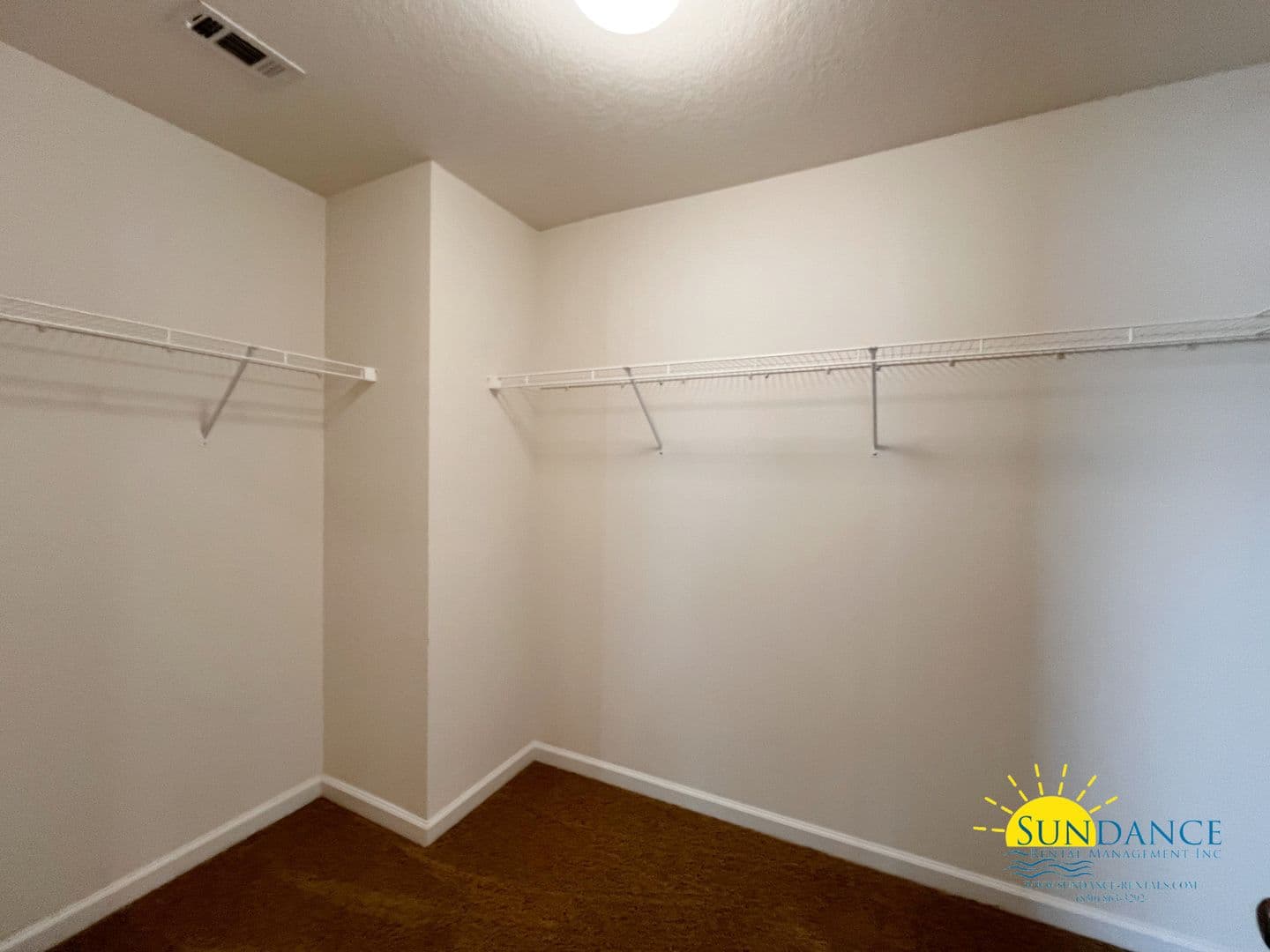 Crestview House: 930 Merganser Way