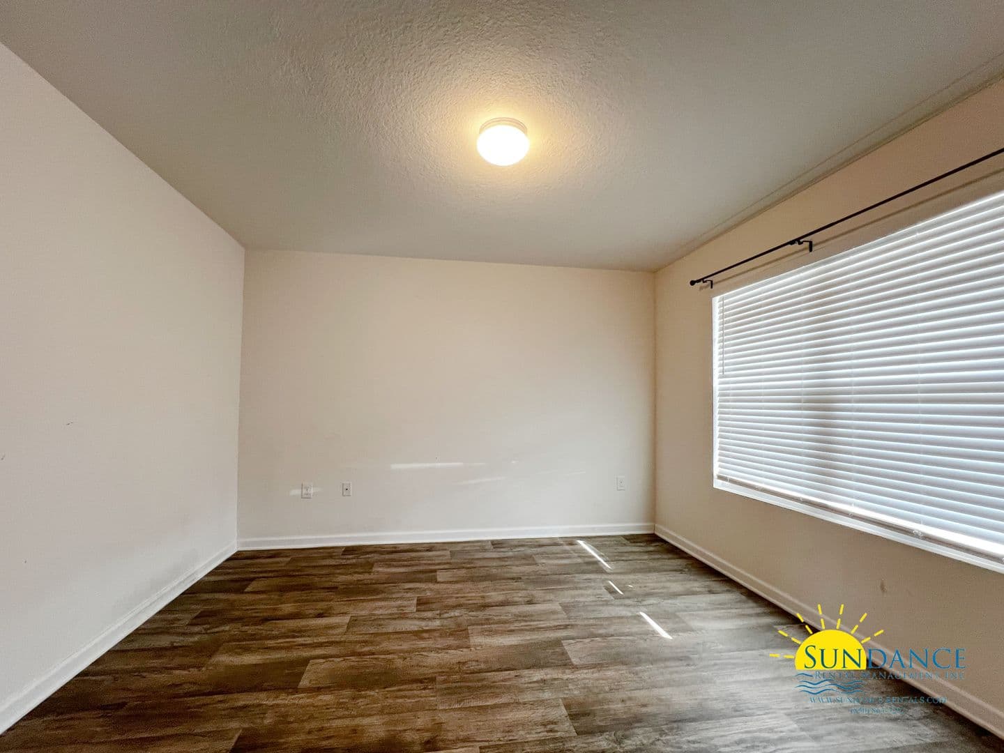 Crestview House: 930 Merganser Way