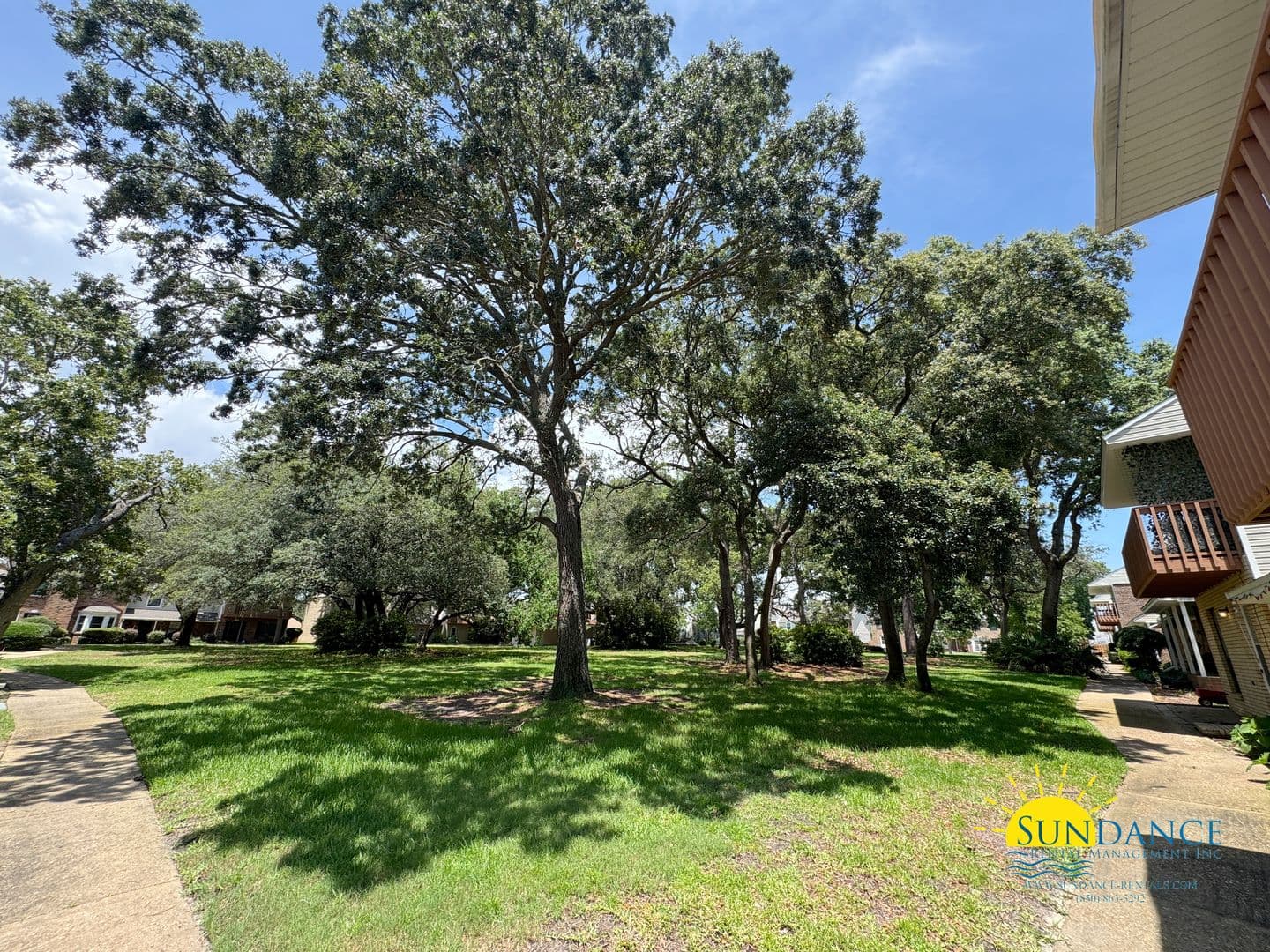 Shalimar Townhome: 133 4th Avenue