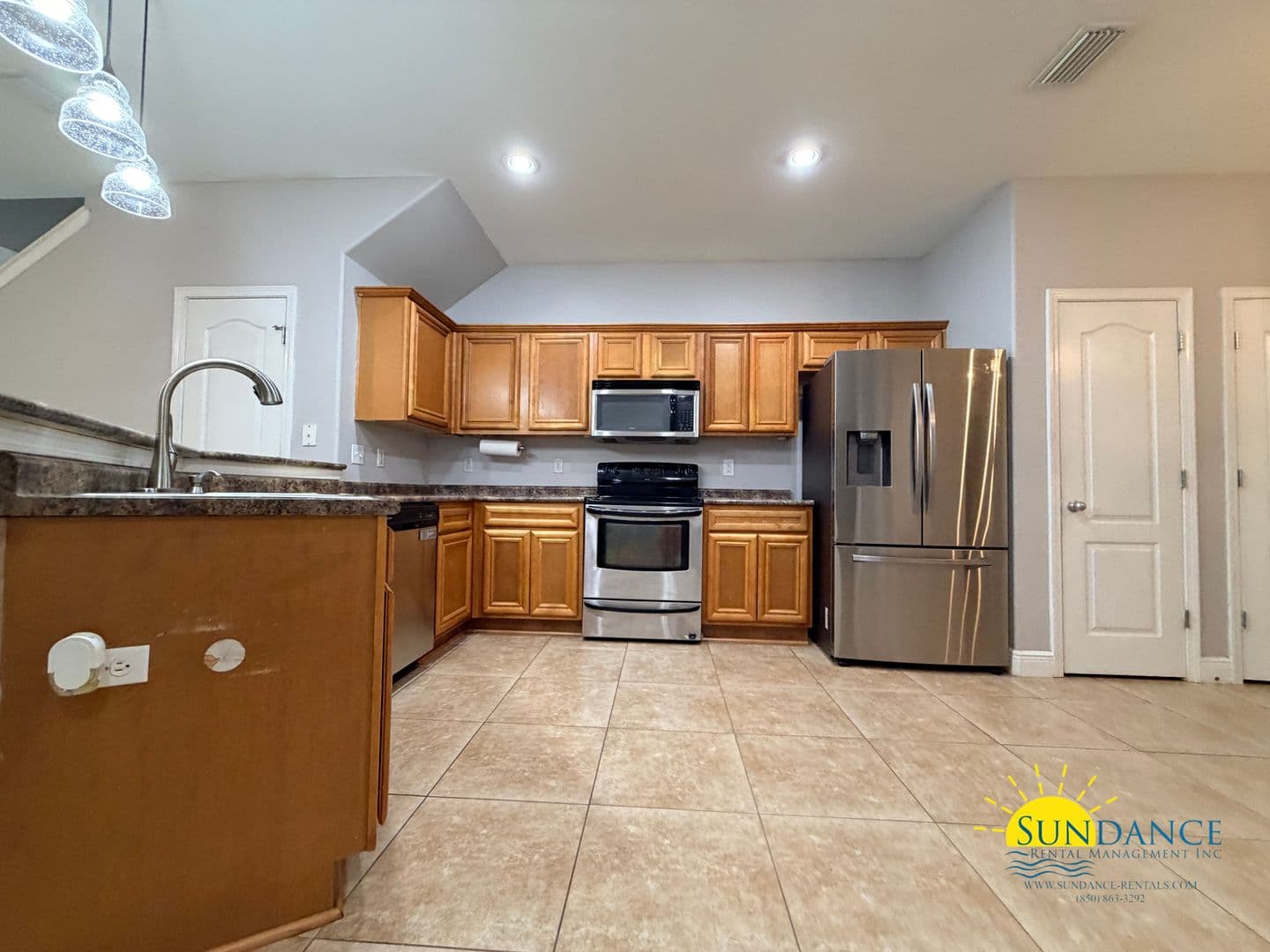 Fort Walton Beach Townhome: 827 Fairview Drive