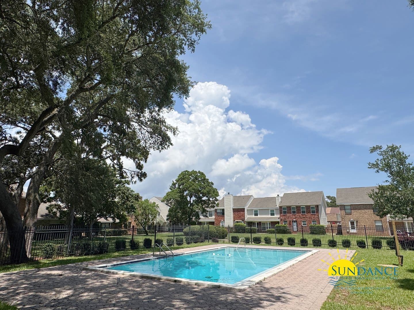 Shalimar Townhome: 133 4th Avenue