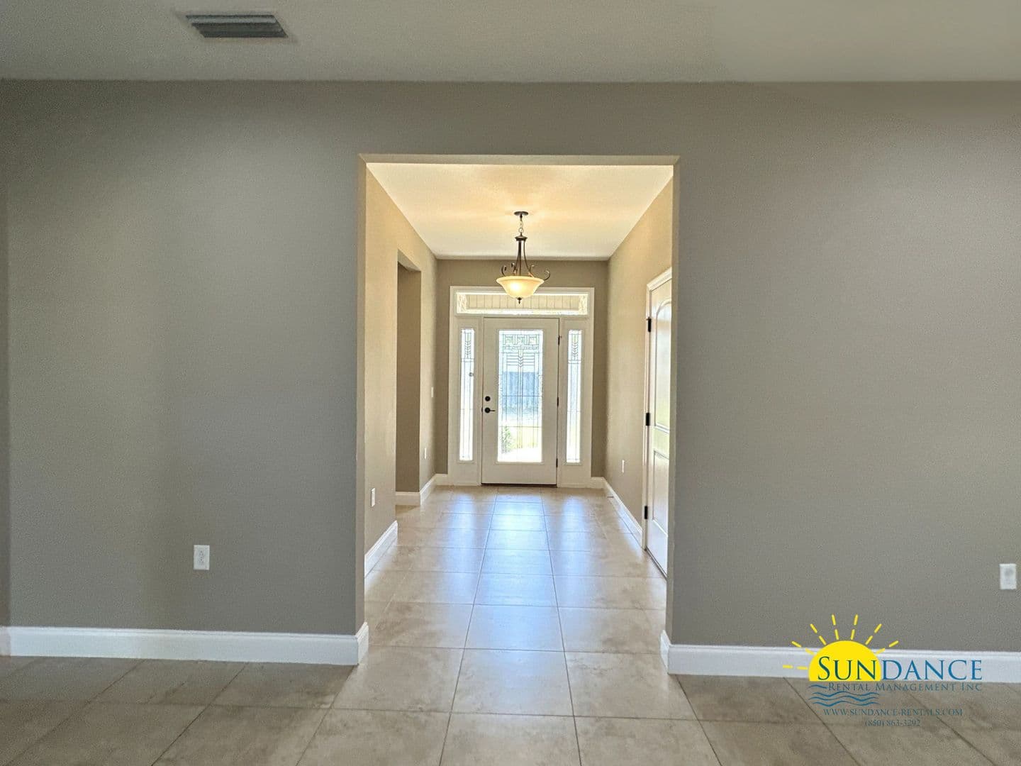 Mary Esther House: 438 Bay Oaks Drive