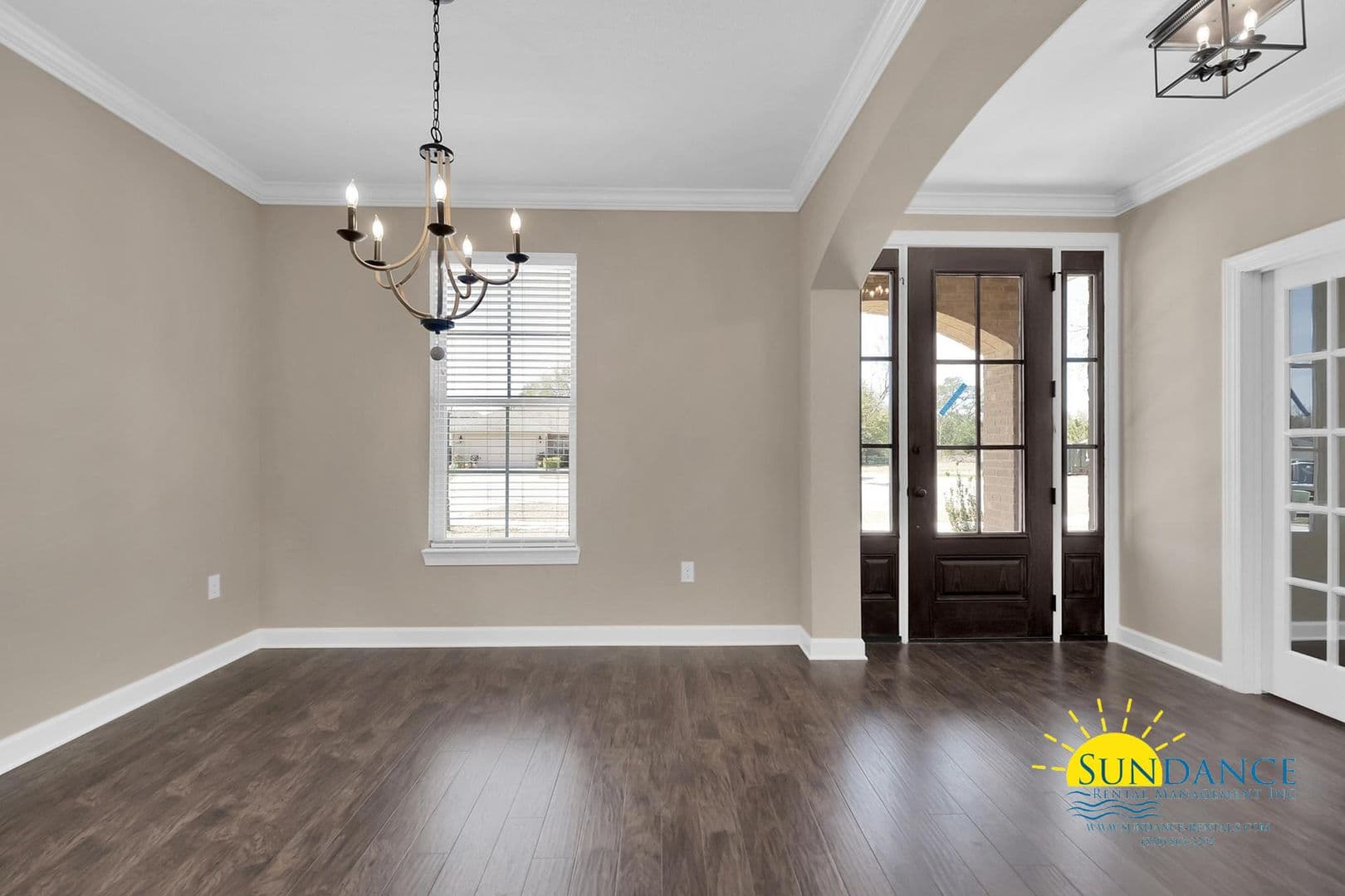Crestview House: 2941 Chantry Circle