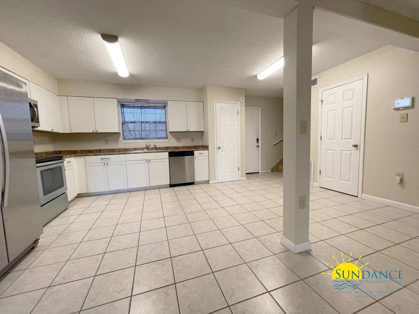 Shalimar Townhome: 133 4th Avenue