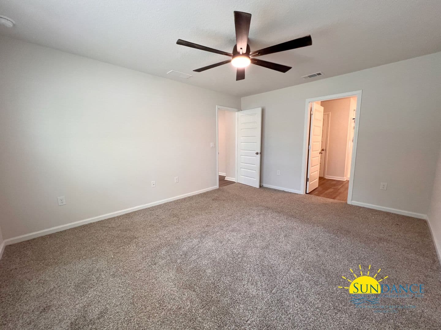 Crestview House: 5374 Wyndell Circle