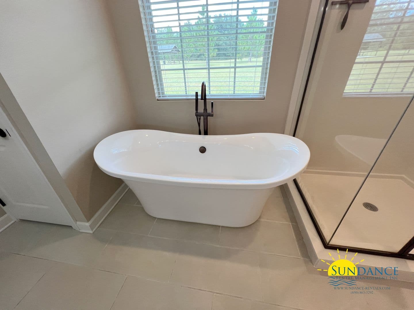 Crestview House: 2941 Chantry Circle