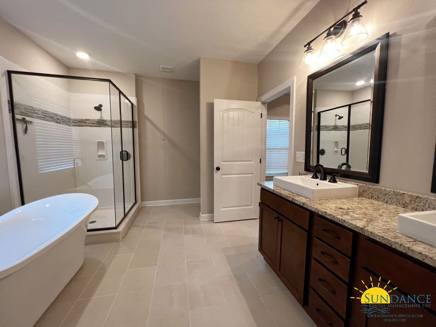 Crestview House: 2941 Chantry Circle