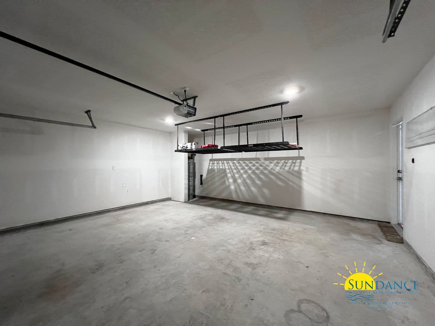 Crestview House: 930 Merganser Way