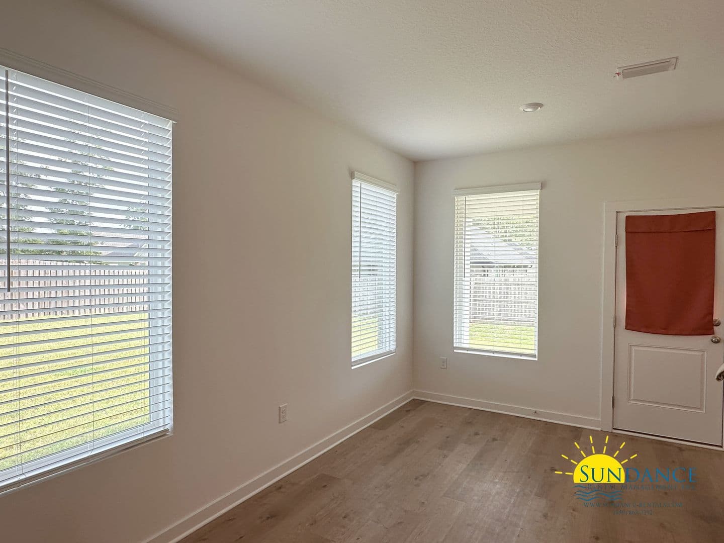 Pace House: 6278 Buckthorn Circle