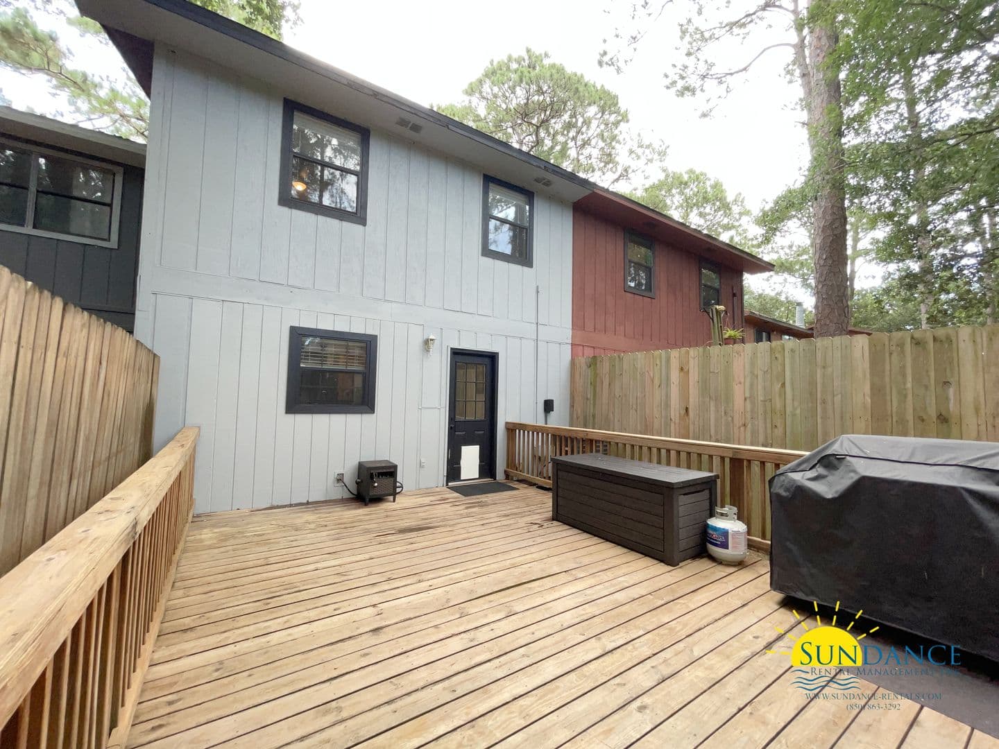 Shalimar House: 42 7th Avenue