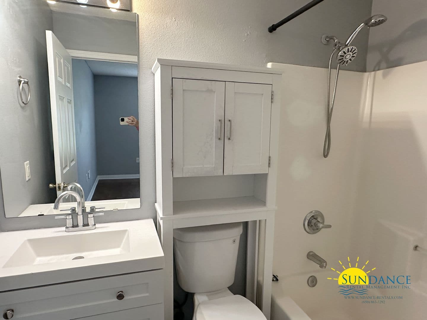 Milton House: 4480 Gainer Avenue