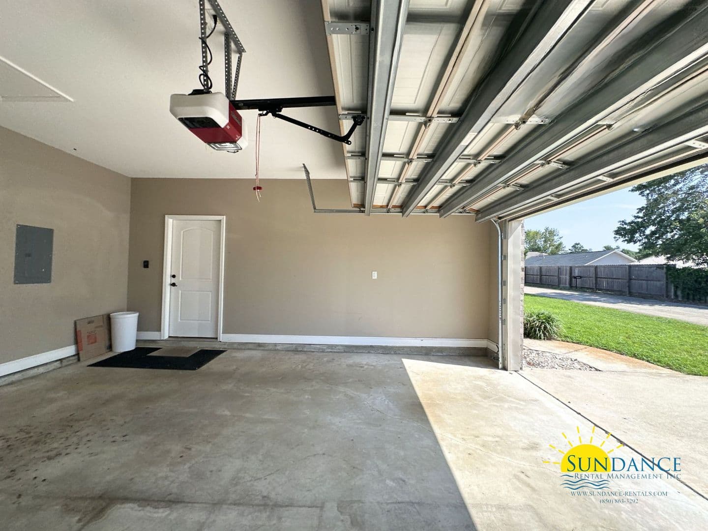 Mary Esther House: 438 Bay Oaks Drive