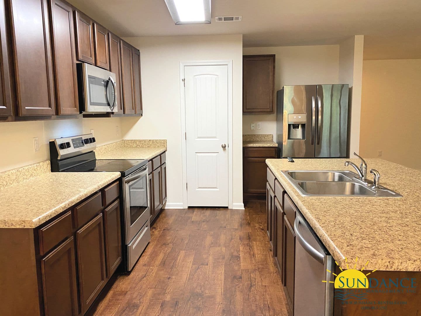 Crestview House: 4636 Plover Drive