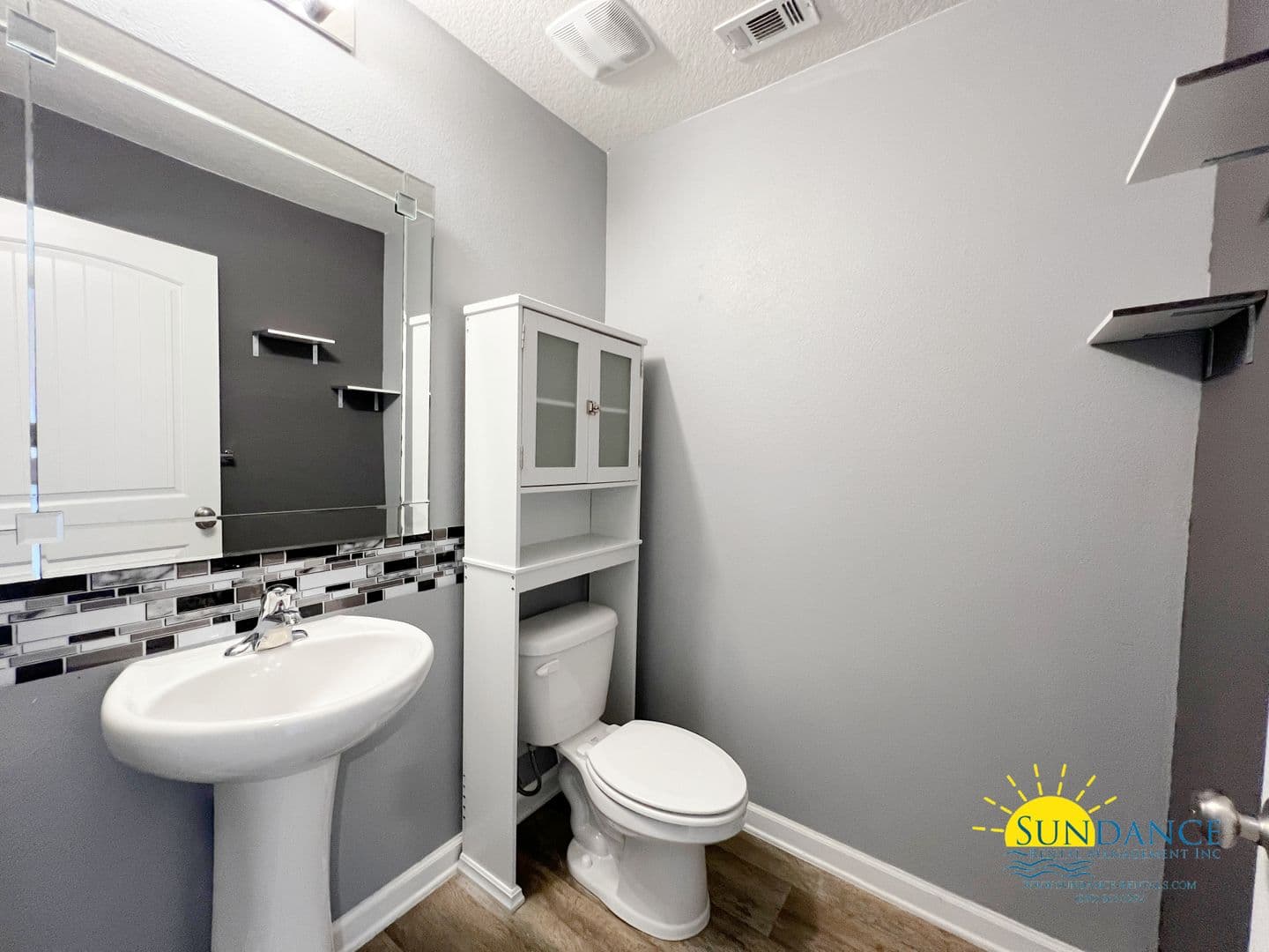 Crestview House: 930 Merganser Way