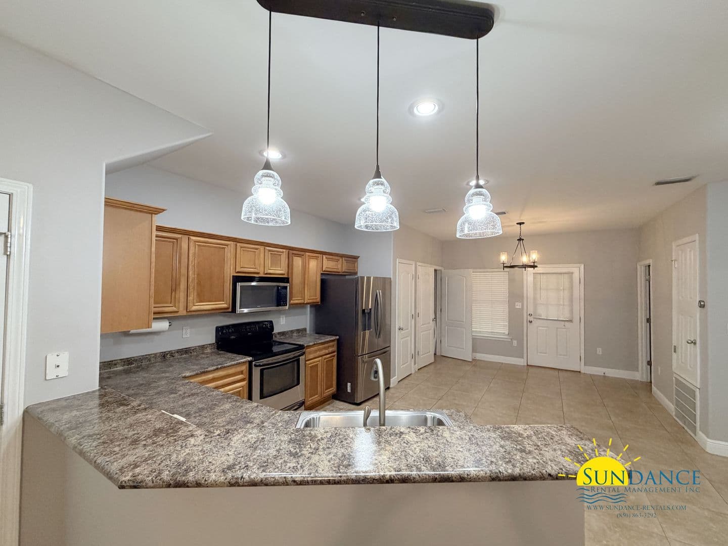Fort Walton Beach Townhome: 827 Fairview Drive