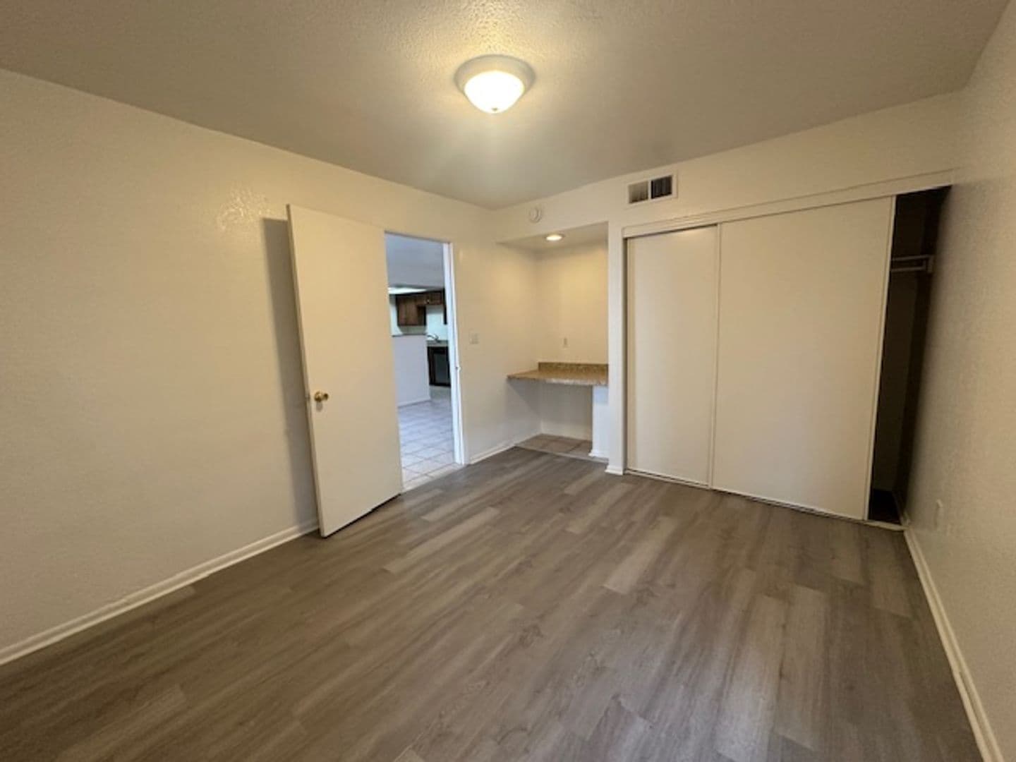 Glendale House: 4608 W Maryland Ave #113